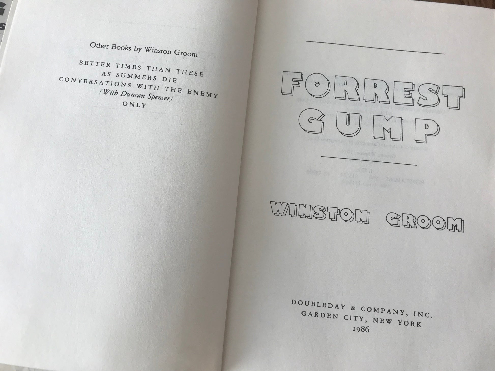 FOREST GUMP  -             WINSTON GROOM BooksCardsNBikes
