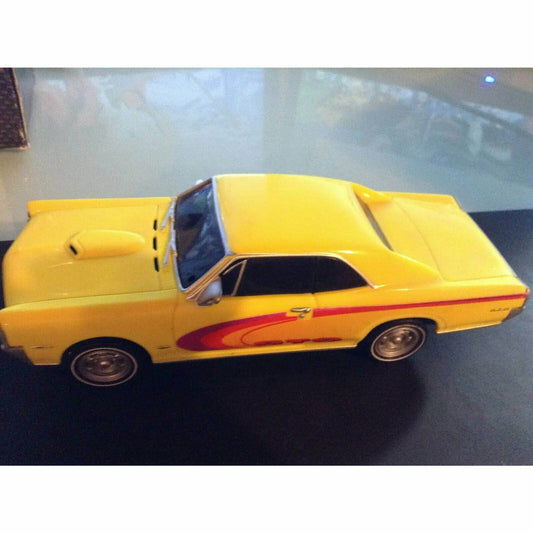 Toymax Pontiac GTO [1966 - 1999 Toy car] BooksCardsNBikes