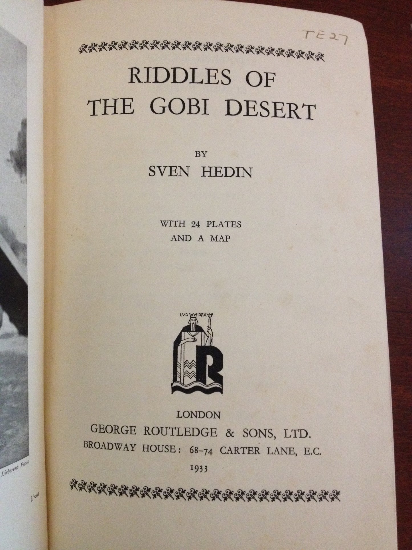 RIDDLES OF THE GOBI DESERT  BY: SVEN HEDIN