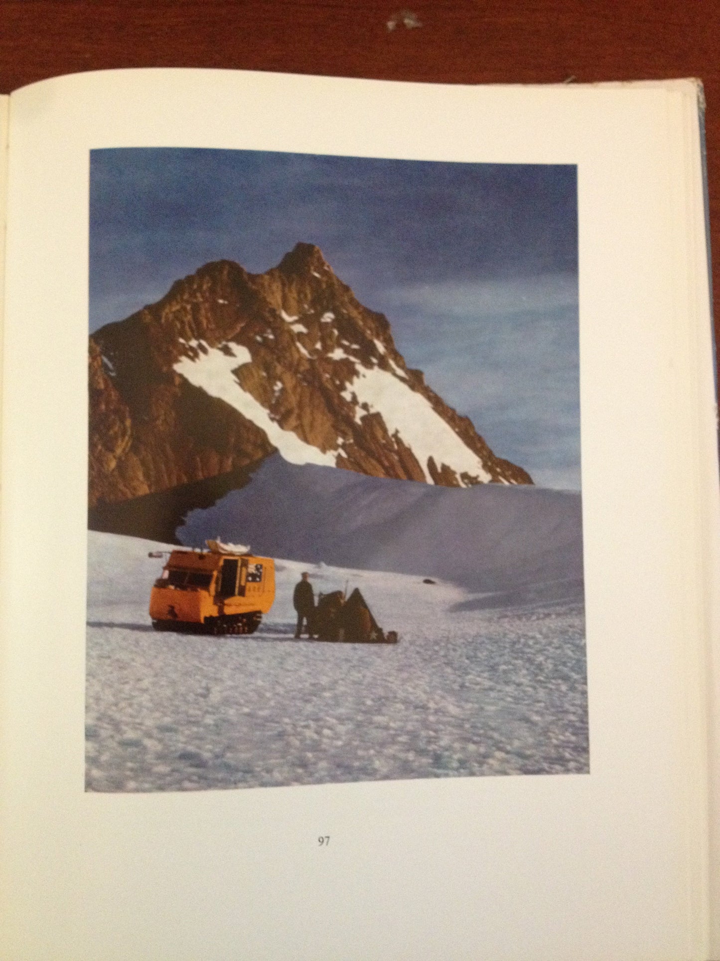ANARE AUSTRALIA'S ANTARCTIC OUTPOSTS  BY: PHILLIP LAW BooksCardsNBikes