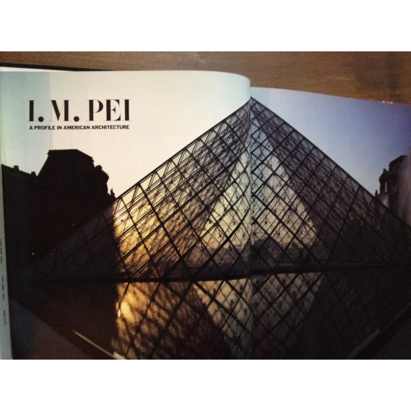 I.M. PEI - AMERICAN ARCHITECTURE    BY: CARTER WISEMAN BooksCardsNBikes