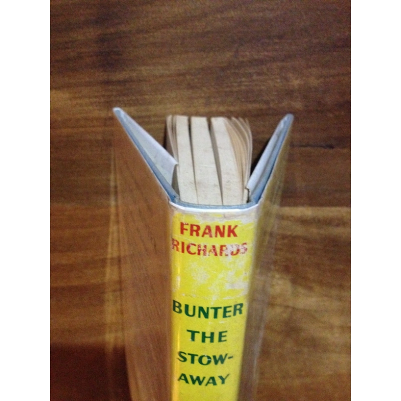 BUNTER THE STOWAWAY BY:  FRANK RICHARDS - Books - Childrens/Humor