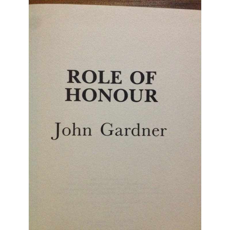 ROLE OF HONOUR BY: JOHN GARDNER BooksCardsNBikes