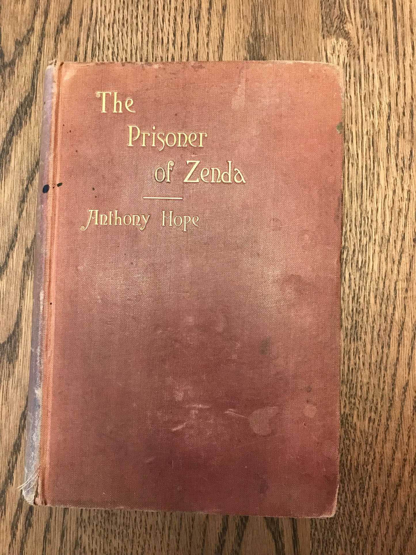 THE PRISONER OF ZENDA -     ANTHONY HOPE BooksCardsNBikes